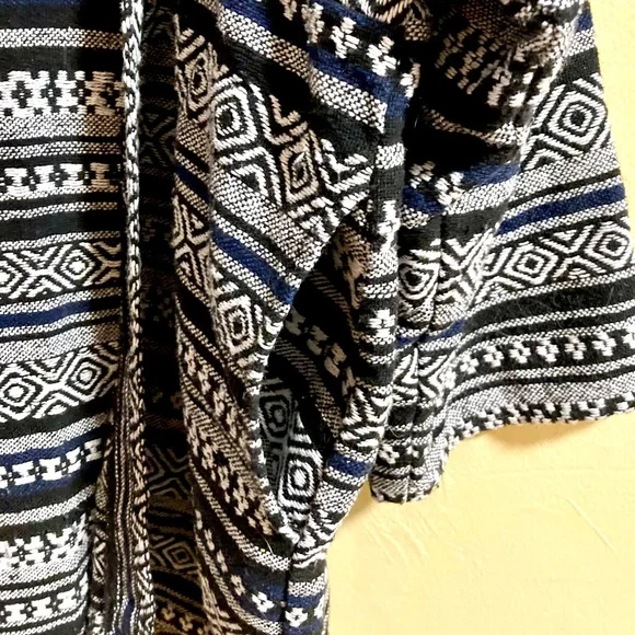 Traditional Thai open front woven cotton jacket - Picture 2 of 7